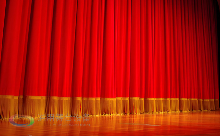 南京漢開(kāi)書(shū)院優(yōu)化硬件設(shè)施選用通用舞臺(tái)阻燃幕布 保障校園活動(dòng)安全